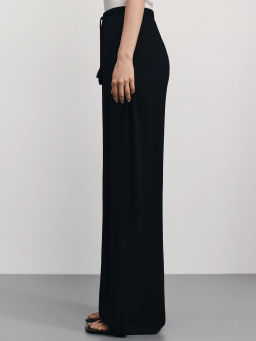 Широкие брюки из фактурной вискозы / Zarina фото 4