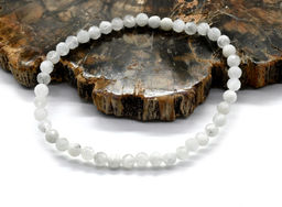 Браслет на резинке шарик гр.4мм из аметиста, 17см - Радуга камня фото 4