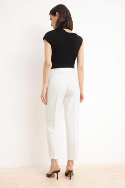 Siyah Premium Arka Beli Lastikli Havuc Dugme Detayl? Kumas Pantolon TWOSS26PL00025 - Trendyolmilla фото 8