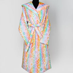 7с51.202.1 158-164/104 (св. радужка) Халат женский р.158-176/88-116