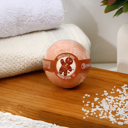 Цена за 2 шт. Бомбочка для ванны, 130 г, аромат имбирного печенья, Кладовая красоты