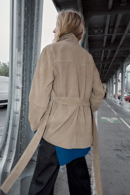 100% LEATHER JACKET WITH BELT - Zara фото 4