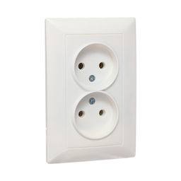 Розетка Luazon Lighting «Антей», 10 А, скрытая, IP20, двухместная, без заземления, белая