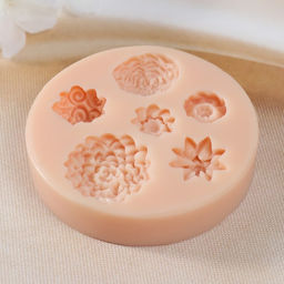 Силиконовый молд, форма для заливки «Садовые цветы», 2.4×2.4×1.4 см; 3×3×0.5 см; 2.5×2.5×0.8 см; 1.6×1.6×0.5 см; 1.7×1.7×0.5 см