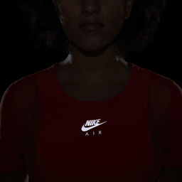 Футболка женская