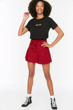 K?rm?z? Etek Gorunumlu Yuksek Bel Mini Orme Sort TWOSS21SR0621