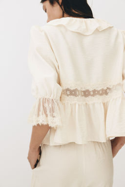 Blusa con detalles de encaje - H&m фото 3