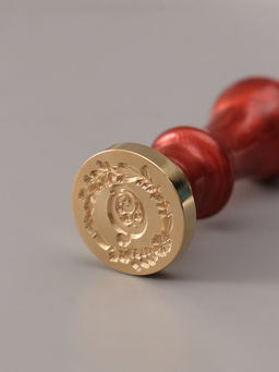 Печать для сургуча с пластиковой ручкой «Венок с буквой Q», 2.5×2.5×6.3 см