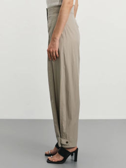 Брюки бананы с перестегивающейся манжетой / Zarina  фото 3