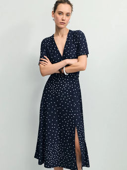 Платье с треугольным вырезом / Zarina