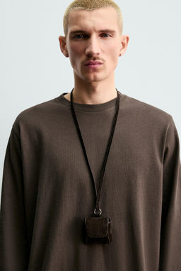 PORTA AURICULARES PIEL CON COLGANTE / Marr?n - Zara фото 2