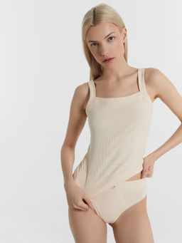 Цена за 2 штуки! Трусы женские бразилиана в бежевом цвете жасмин 412492