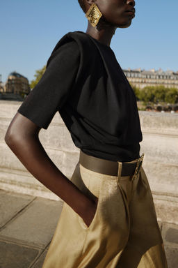 KNIT TOP WITH SHOULDER PADS - Zara фото 11