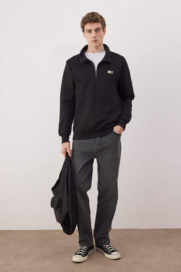 Siyah Regular/Normal Kesim Dokulu Etiket Detayl? Fermuarl? Sweatshirt TMNAW26SW00062