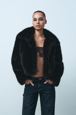 FAUX FUR SHORT COAT - Zara фото 13
