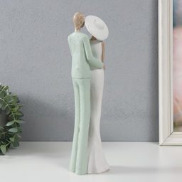 Фигурка полистоун Пара влюблённых, зелёный с цветом дерева, 8?6.5?31.5 см