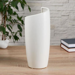 Ваза Полуликий, 11?28 см, керамика, белая