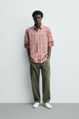 CAMISA REGULAR FIT CUADROS / Rosa