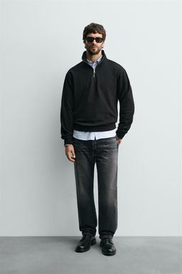 SUDADERA CUELLO CREMALLERA B?SICA / Negro
