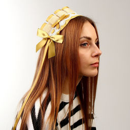 Карнавальная повязка Лолита, золотая