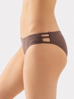 Цена за 2 штуки! Трусы женские слип-бикини в бежевом цвете тауп 412718 - Mark formelle фото 4