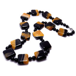 Бусы из камня Огненный агат-символ достижения цели, победа, исполнение желаний