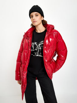 10200620012 Куртка жен. Pais красный