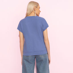 Футболка из фактурного трикотажа Искусство строить глазки (синий) - Charutti фото 11