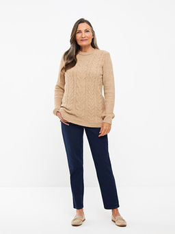 Dik Yaka Kendinden Desenli Kad?n Triko Kazak