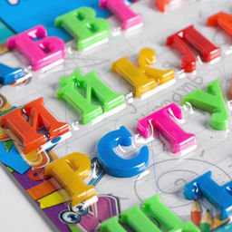 Алфавитный магнитный набор, малые, на блистере