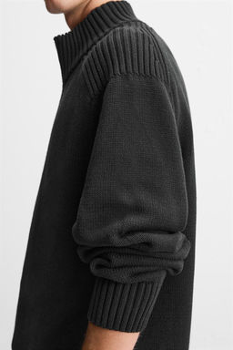 HIGH NECK QUARTER-ZIP SWEATER - Zara фото 6