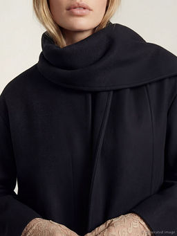 Пальто Şal Yaka Atkılı Oversize Kadın с шарфом