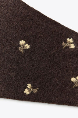 KNITTED BANDANA WITH FLORAL EMBROIDERY - Zara фото 3