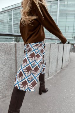 LONG CHECKED BERMUDA SHORTS - Zara фото 5