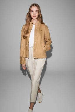 Kad_n Camel Mont