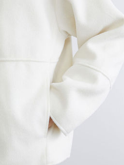 Dik Yaka Kad?n Ka?e Mont