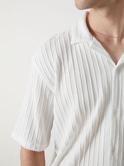 Regular Fit K?sa Kollu ?izgili Arm?rl? Erkek G?mlek