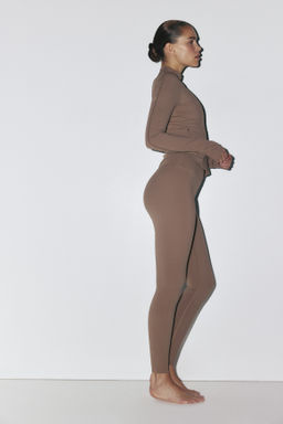 Chaqueta de deporte con SculptMove - H&m фото 8