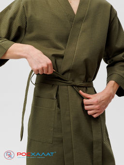 Мужской укороченный вафельный халат с планкой хаки В-05 (26)