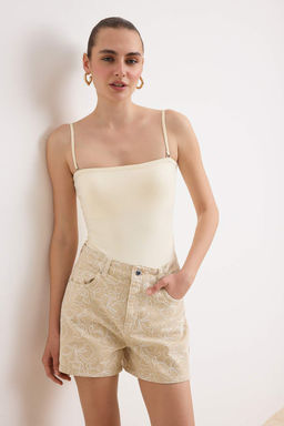 Ekru %100 Pamuk Cicek Nak?ll? Yuksek Bel Denim City Sort TWOSS26SR00071 - Trendyolmilla фото 2