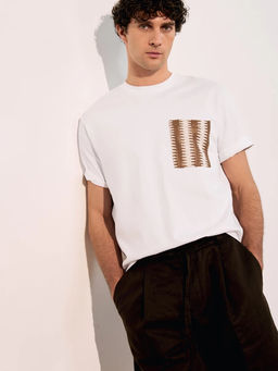 Футболка с декоративным карманом / Zarina