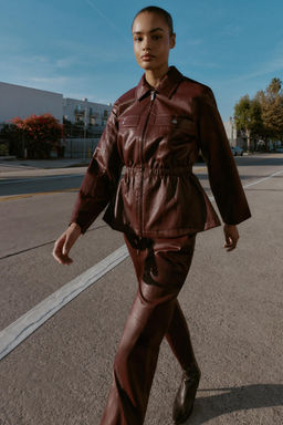 FAUX LEATHER JACKET WITH ELASTICATED WAIST - Zara фото 3