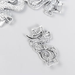 Цена за 5 шт. Коннектор для творчества металл 2 ушка «Китайский дракон», серебро, 3.6×2 см