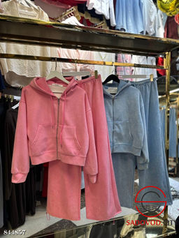 Спортивный женский костюм - Bruno фото 3