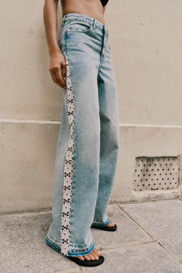 Z1975 WIDE-LEG HIGH-WAIST JEANS WITH CROCHET TRIM - Zara фото 5