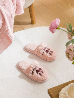 Slogan Nak??l? Pel?? Kad?n Ev Terli?i