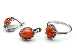 Кольцо Серьги с янтарем имитация размер 18