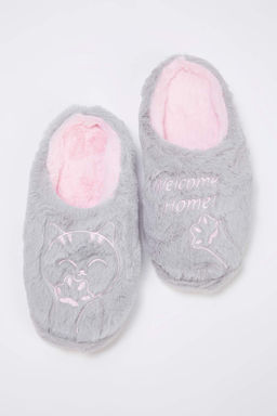 Gri Pelus Kad?n Ev Terligi
TAKAW26ER00010