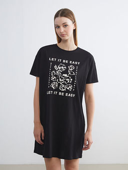 Bisiklet Yaka Bask?l? Kad?n Gecelik