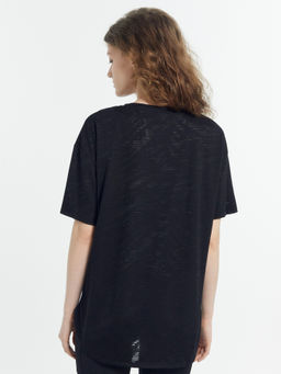 Футболка женская черная c рисунком волны волны на черном 302945/1 - Mark formelle фото 5